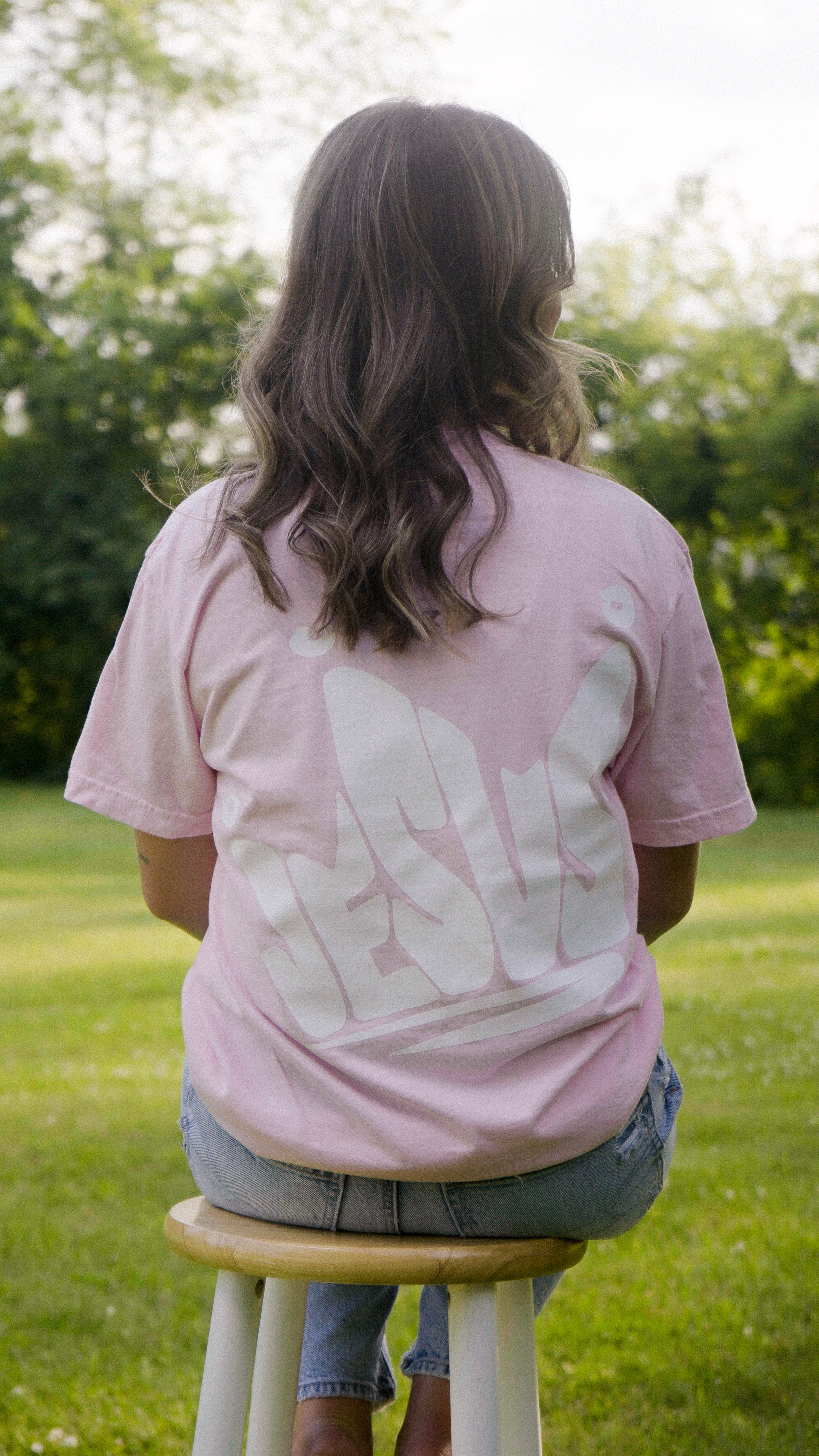 Jesus is King - Pink